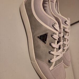 Guess Men's Gray and White Suede Low-Top Sneakers